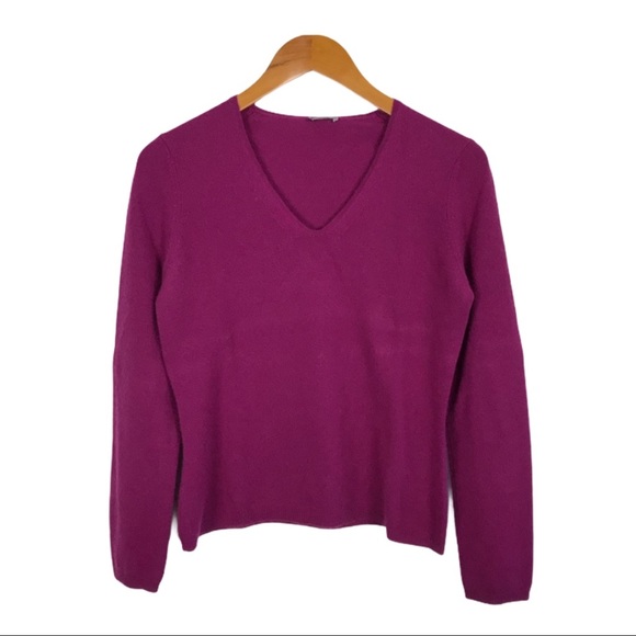 Ann Taylor Sweaters - Ann Taylor 100% Cashmere Sweater. Purple M